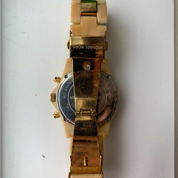 MK watch, Micheal Kors watch. - Picture 4 of 4